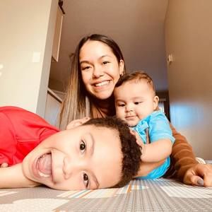 Meet your Posher, Dania